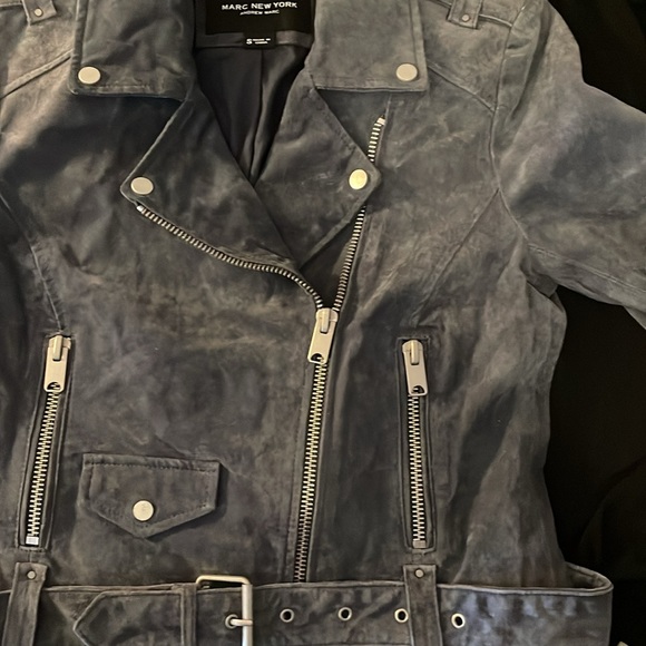 Andrew Marc NEW YORK, gray suede leather with lots of zippers,belt, bomber coat! - Picture 3 of 14